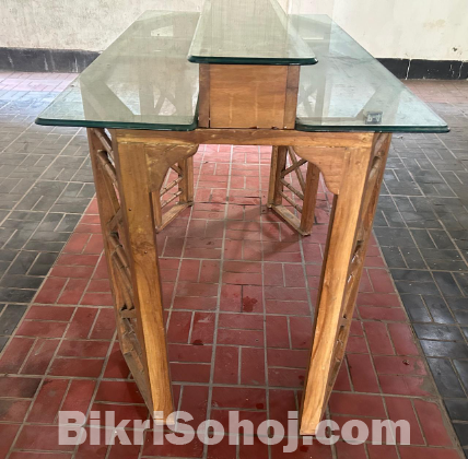 Sagon wooden designer dining table